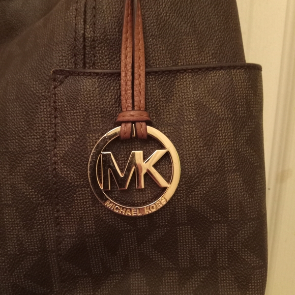 *SOLD**MICHAEL KORS   PURSE - Picture 2 of 7